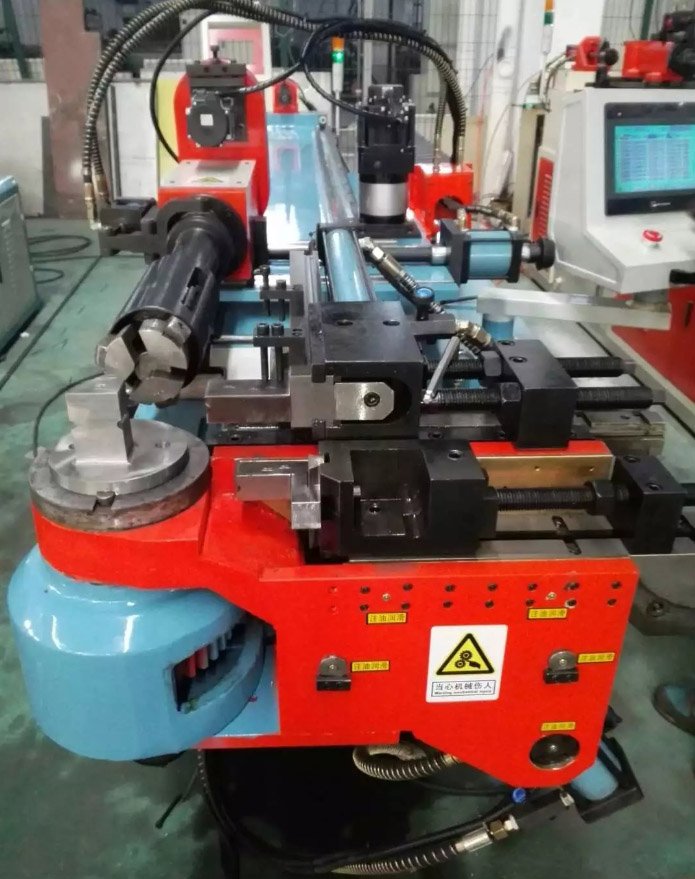 全自动金属圆锯机